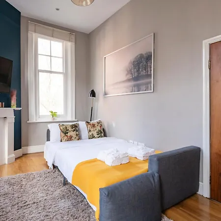 Sunny Corner Apartment In Center Of London Exterior photo